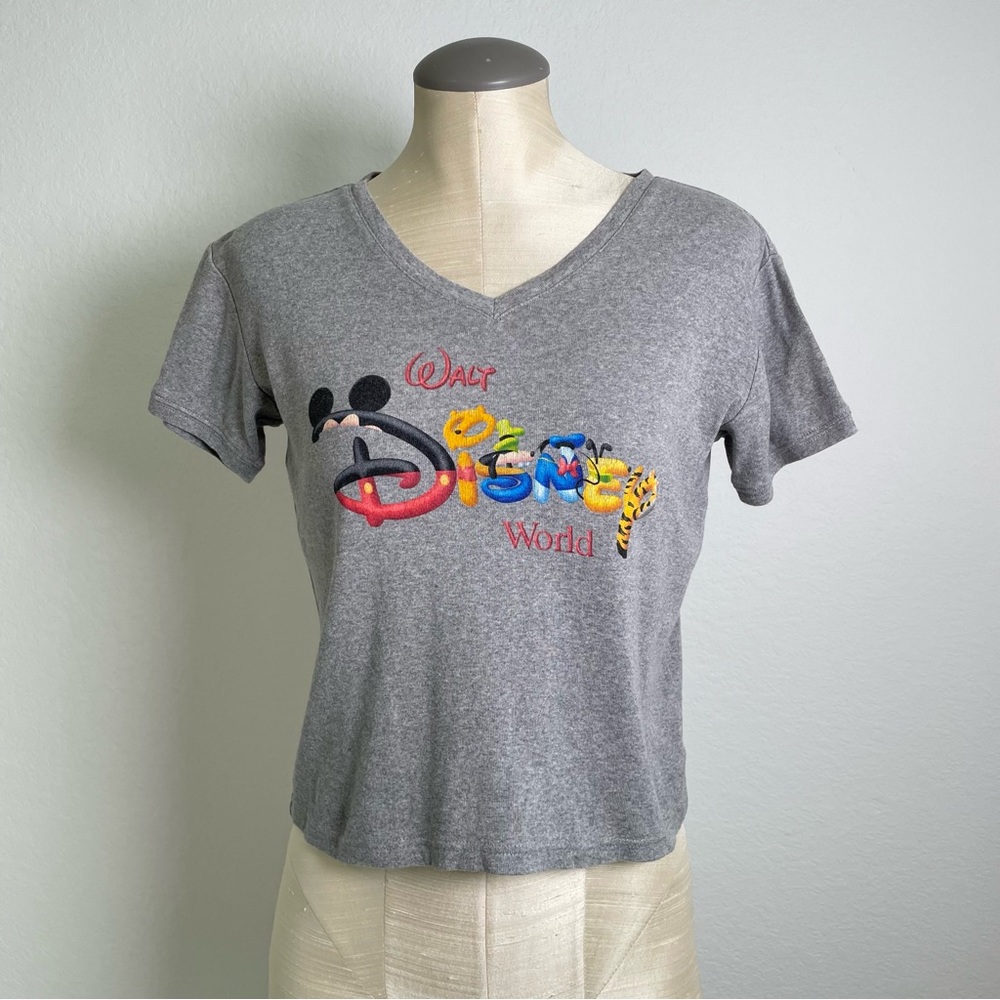 Walt Disney World Vintage Y2K Grey V-Neck Short Sleeve Top Size Small - Picture 3 of 11